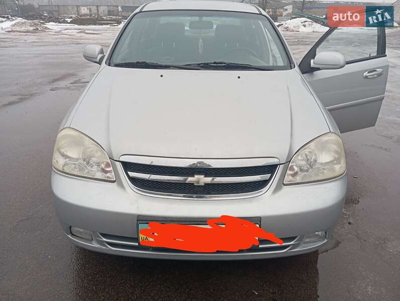 Седан Chevrolet Lacetti 2004 в Прилуках