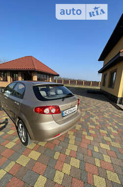 Хэтчбек Chevrolet Lacetti 2008 в Луцке