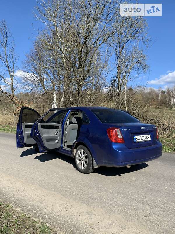 Седан Chevrolet Lacetti 2005 в Львові