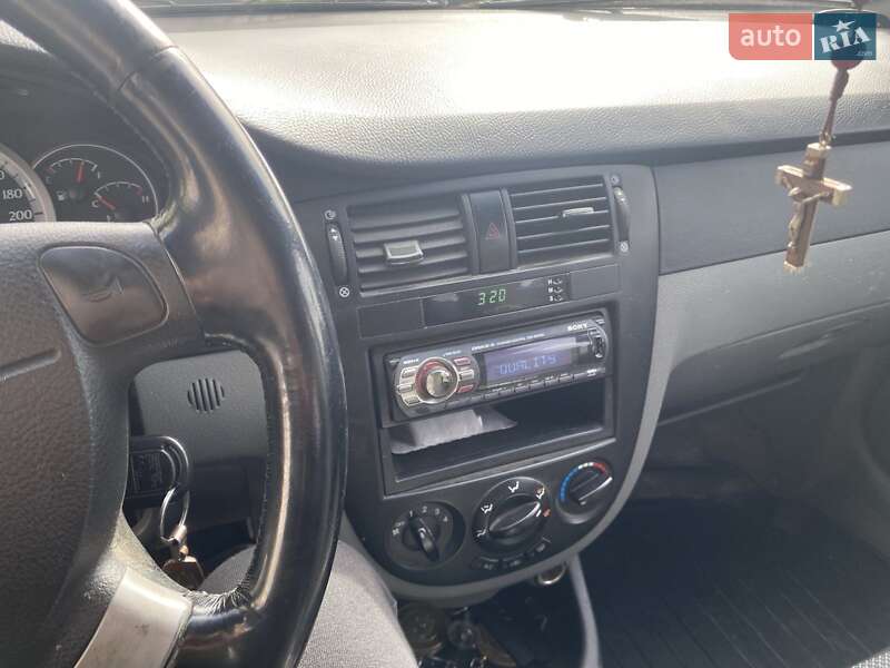 Седан Chevrolet Lacetti 2005 в Виннице