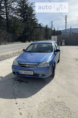 Седан Chevrolet Lacetti 2004 в Яремче