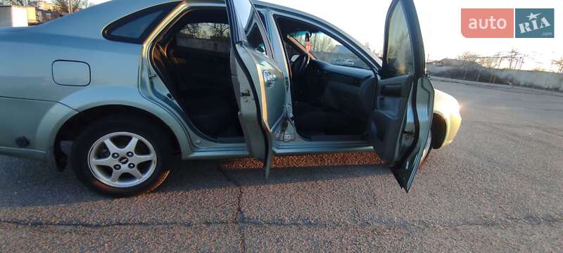 Седан Chevrolet Lacetti 2005 в Білій Церкві