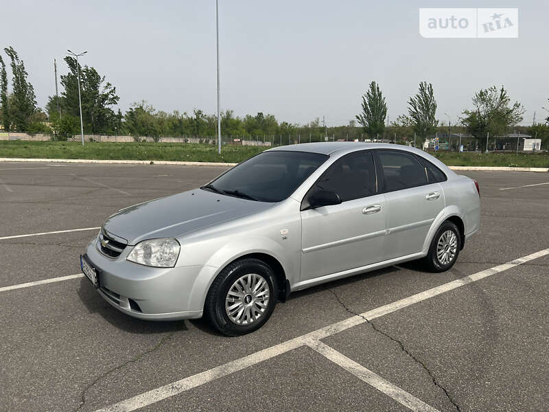 Седан Chevrolet Lacetti 2011 в Кривому Розі