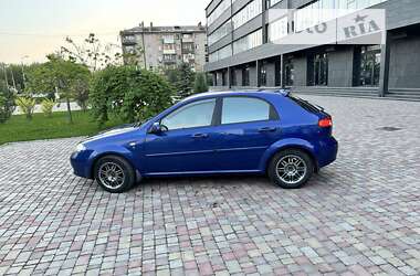 Хетчбек Chevrolet Lacetti 2004 в Слов'янську