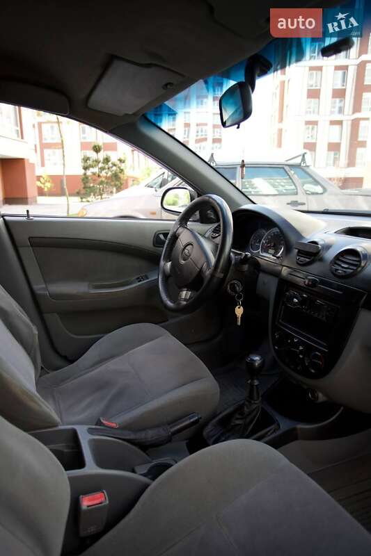 Хетчбек Chevrolet Lacetti 2007 в Івано-Франківську