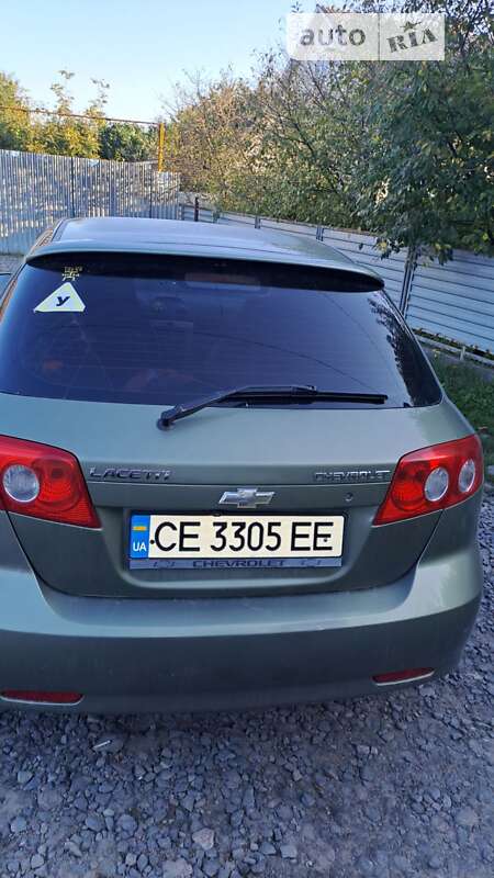 Хэтчбек Chevrolet Lacetti 2005 в Черновцах