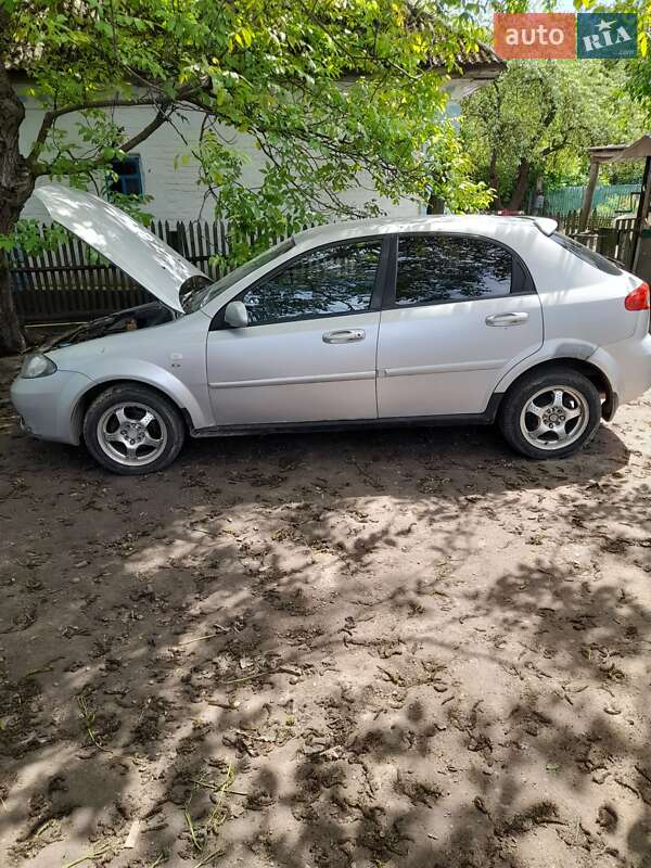 Хэтчбек Chevrolet Lacetti 2008 в Хмельницком