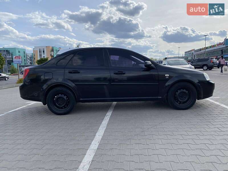 Седан Chevrolet Lacetti 2004 в Києві
