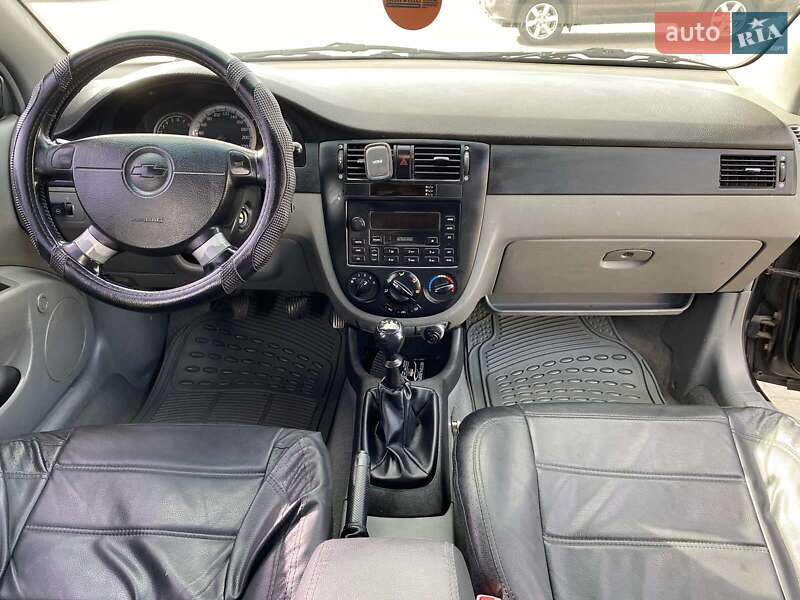 Седан Chevrolet Lacetti 2004 в Києві