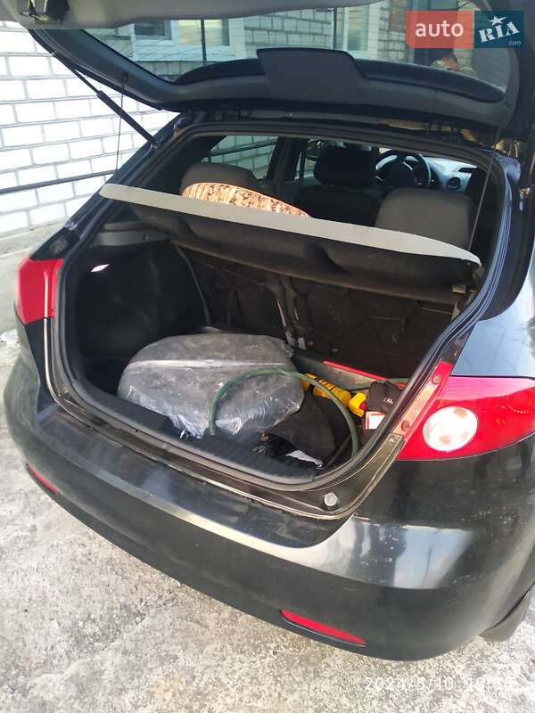 Хетчбек Chevrolet Lacetti 2007 в Новомиргороді