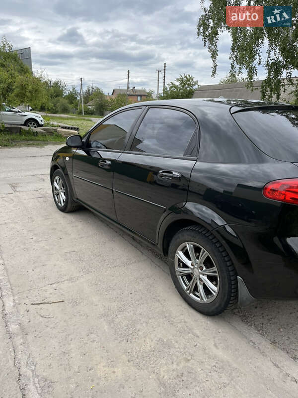 Хетчбек Chevrolet Lacetti 2006 в Лубнах