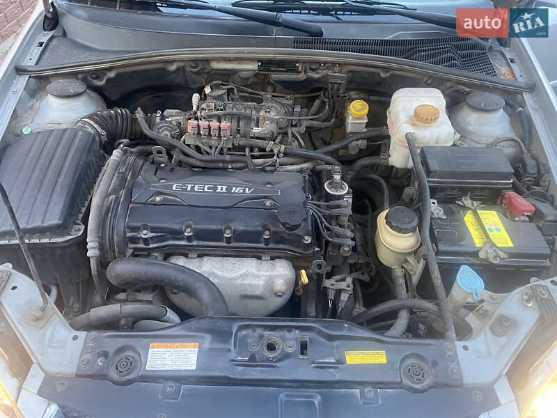 Седан Chevrolet Lacetti 2010 в Тысменице