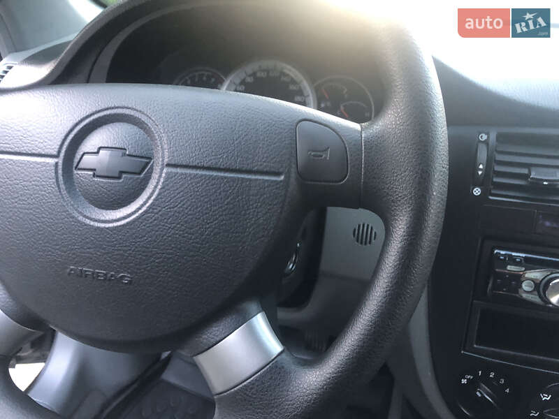 Седан Chevrolet Lacetti 2005 в Каменском фото 13 Седан Chevrolet Lacetti 2005 в Каменском