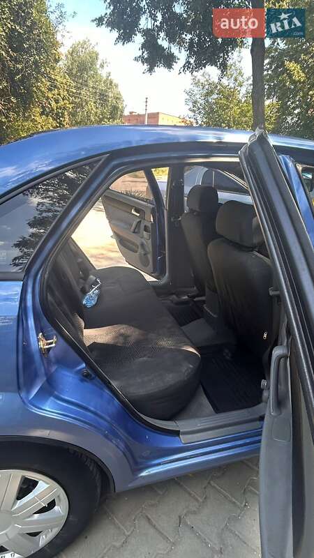Седан Chevrolet Lacetti 2005 в Сумах