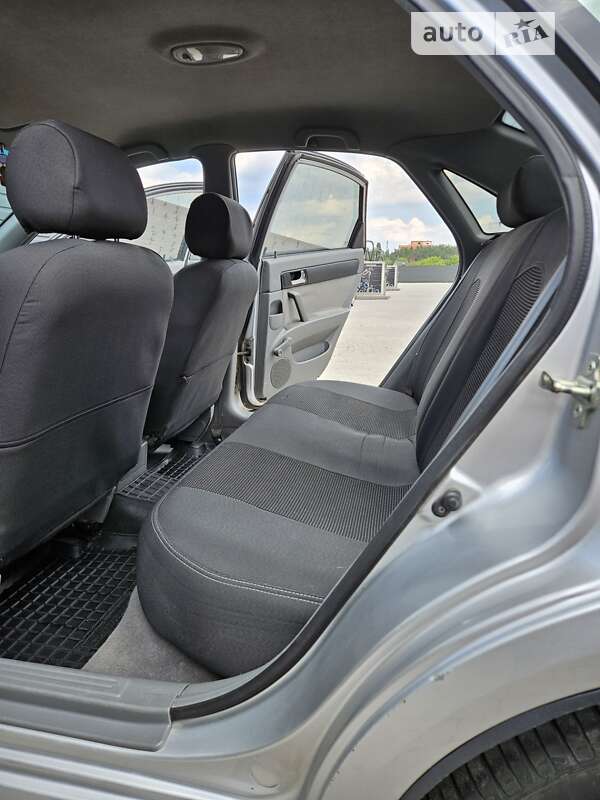 Седан Chevrolet Lacetti 2011 в Ірпені