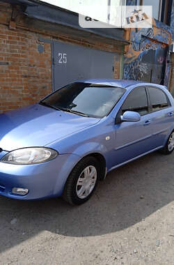 Хэтчбек Chevrolet Lacetti 2008 в Полтаве