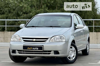 Седан Chevrolet Lacetti 2011 в Киеве