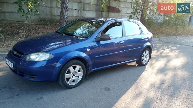 Хэтчбек Chevrolet Lacetti 2004 в Харькове