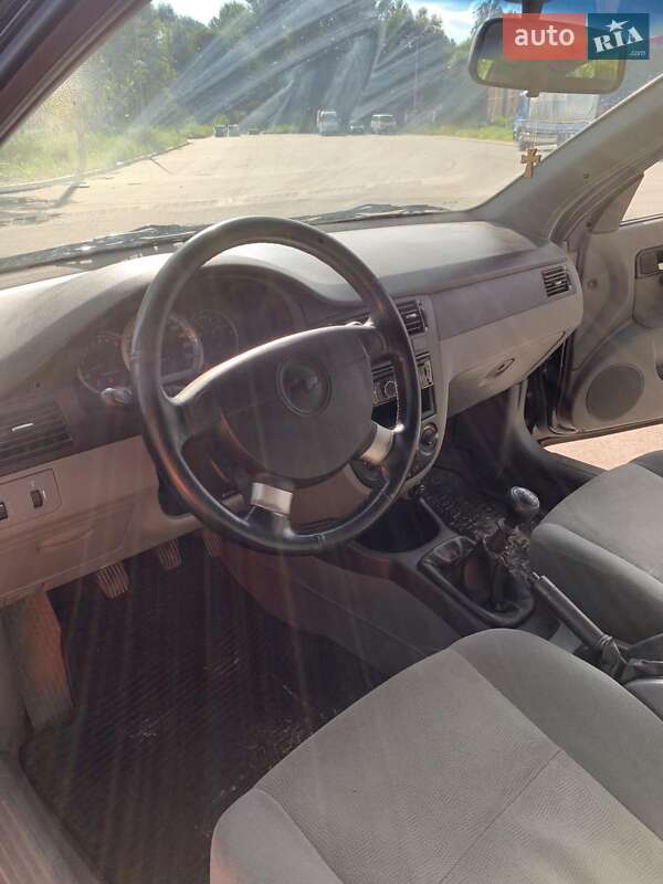 Седан Chevrolet Lacetti 2010 в Чернигове