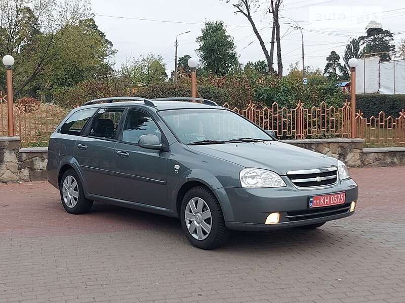 Универсал Chevrolet Lacetti 2010 в Киеве