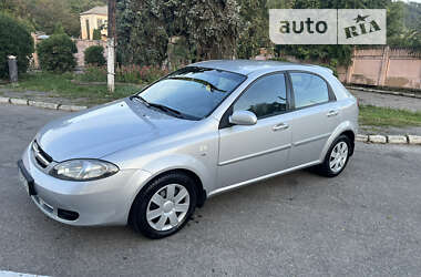 Хэтчбек Chevrolet Lacetti 2006 в Могилев-Подольске