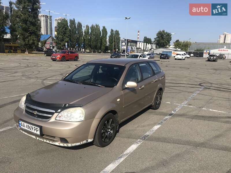 Универсал Chevrolet Lacetti 2005 в Киеве фото 12 Универсал Chevrolet Lacetti 2005 в Киеве