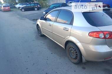 Хэтчбек Chevrolet Lacetti 2007 в Киеве