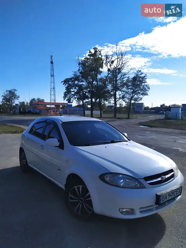 Хетчбек Chevrolet Lacetti 2005 в 
