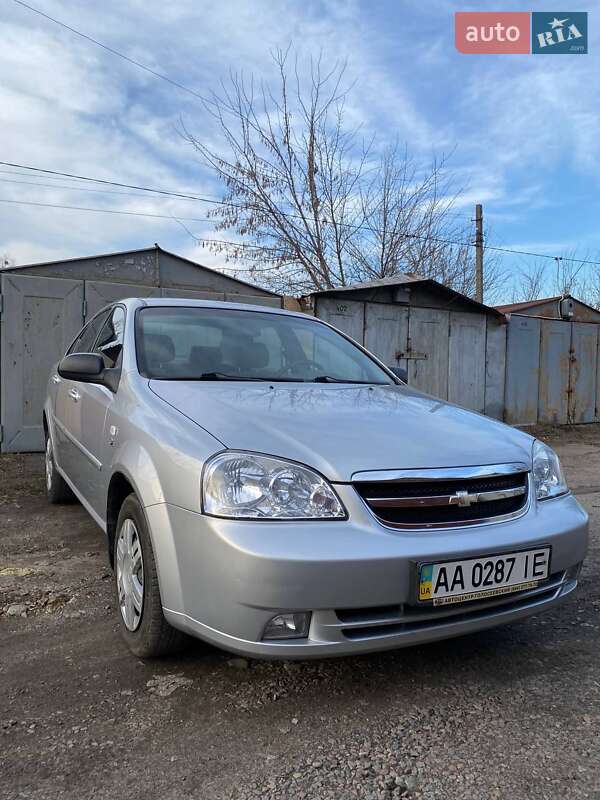 Седан Chevrolet Lacetti 2008 в Києві