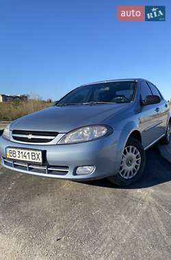 Хэтчбек Chevrolet Lacetti 2010 в Ровно