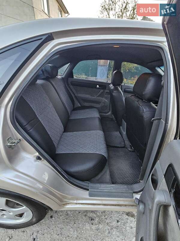 Седан Chevrolet Lacetti 2011 в Вилкове