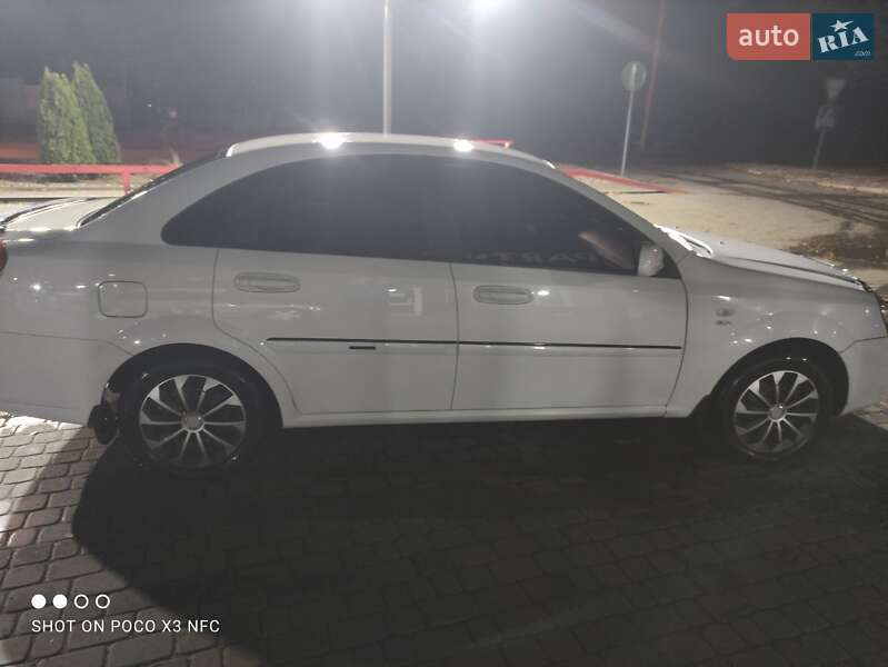 Седан Chevrolet Lacetti 2012 в Новомосковську