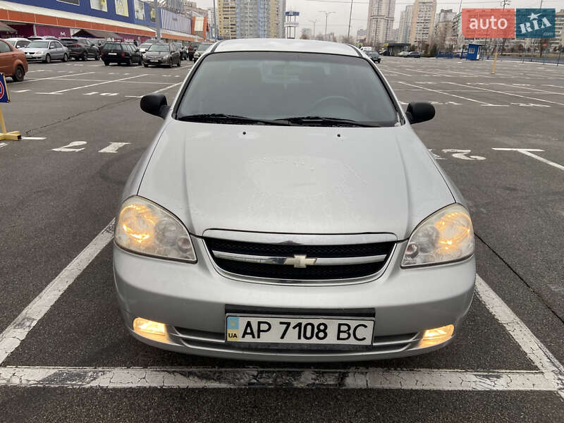 Седан Chevrolet Lacetti 2008 в Києві