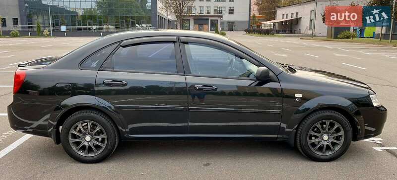 Седан Chevrolet Lacetti 2007 в Киеве