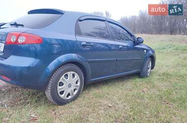 Хетчбек Chevrolet Lacetti 2008 в 