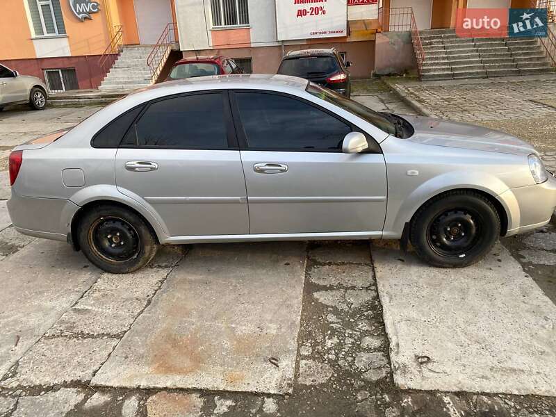 Седан Chevrolet Lacetti 2006 в Долине