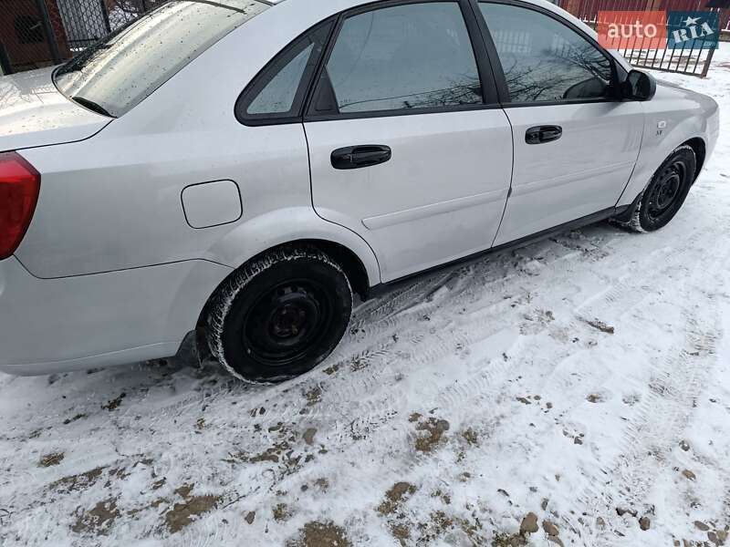 Седан Chevrolet Lacetti 2004 в Дрогобыче