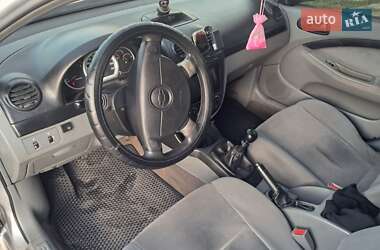 Хэтчбек Chevrolet Lacetti 2007 в 