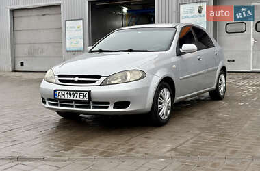 Хэтчбек Chevrolet Lacetti 2004 в Староконстантинове