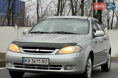 Хэтчбек Chevrolet Lacetti 2008 в Киеве