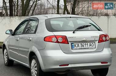 Хэтчбек Chevrolet Lacetti 2008 в Киеве