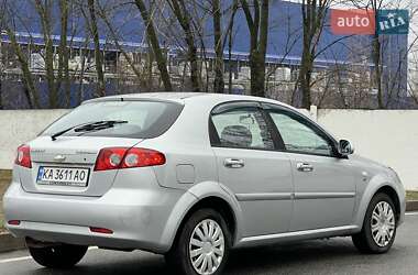 Хэтчбек Chevrolet Lacetti 2008 в Киеве