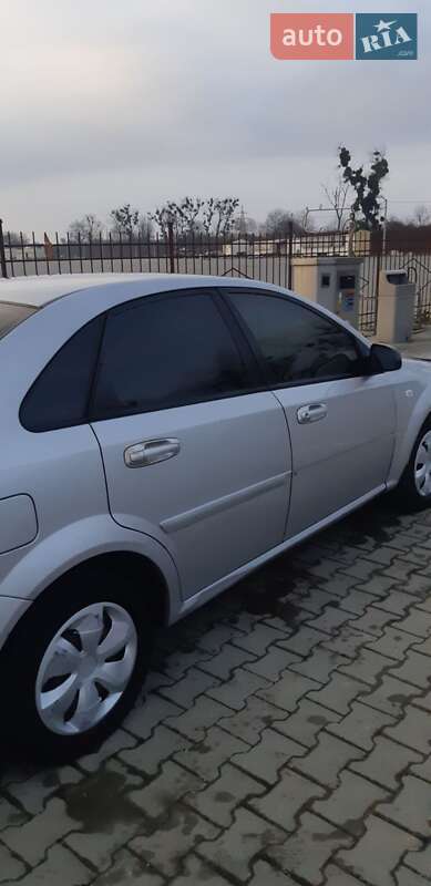 Седан Chevrolet Lacetti 2007 в Черновцах