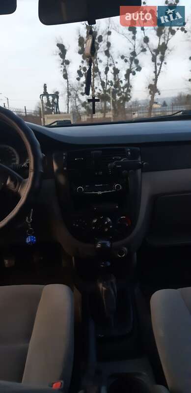 Седан Chevrolet Lacetti 2007 в Черновцах