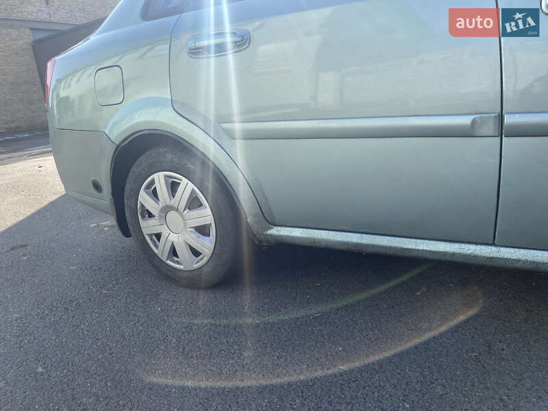 Седан Chevrolet Lacetti 2005 в Києві