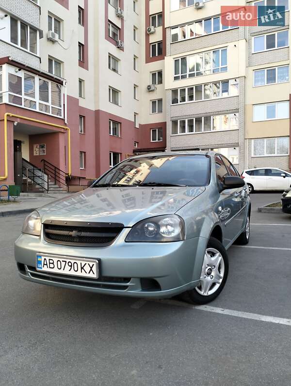 Седан Chevrolet Lacetti 2004 в Виннице