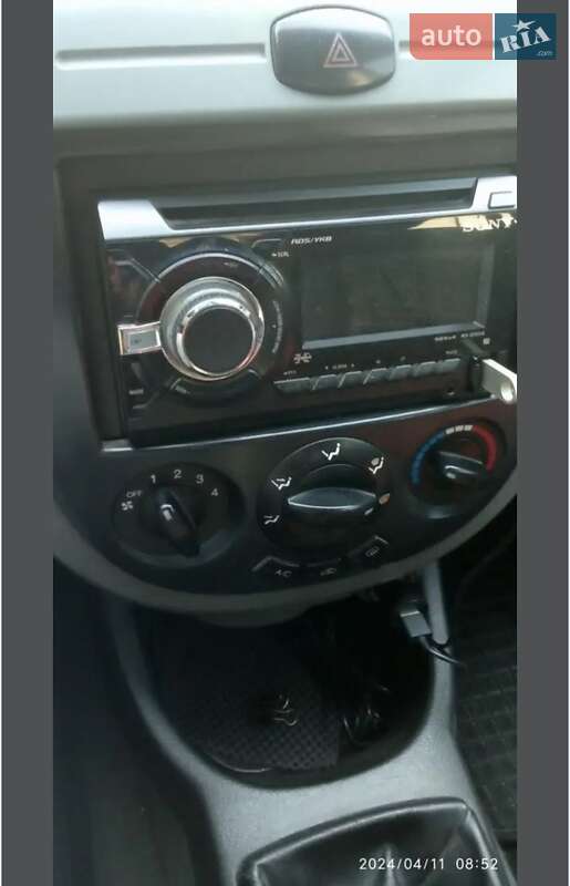 Хетчбек Chevrolet Lacetti 2006 в Дніпрі