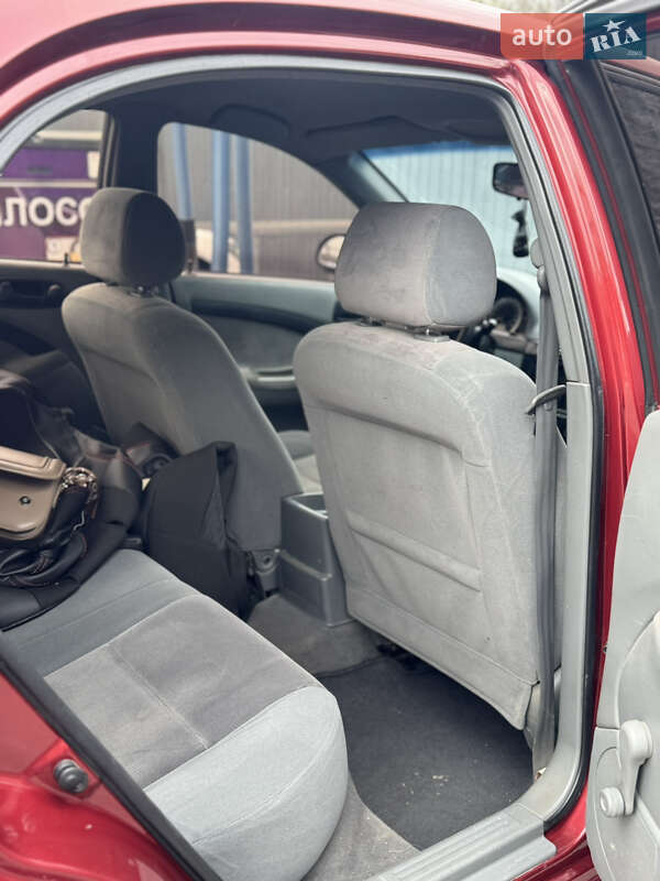 Хетчбек Chevrolet Lacetti 2007 в Дніпрі