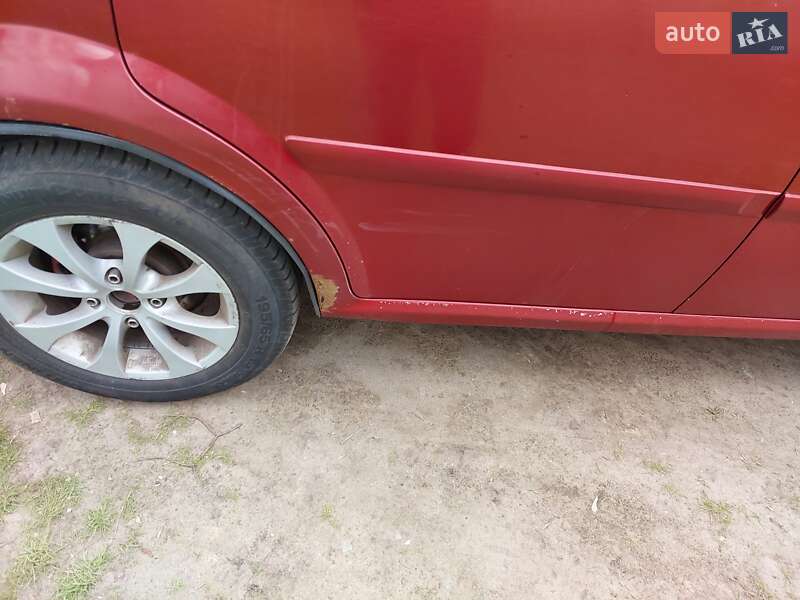 Хэтчбек Chevrolet Lacetti 2006 в Изюме