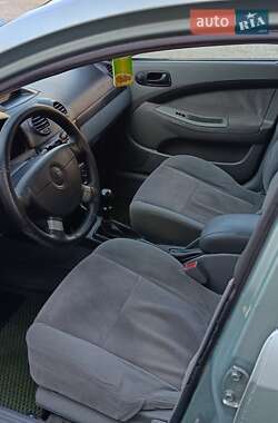 Хэтчбек Chevrolet Lacetti 2007 в 